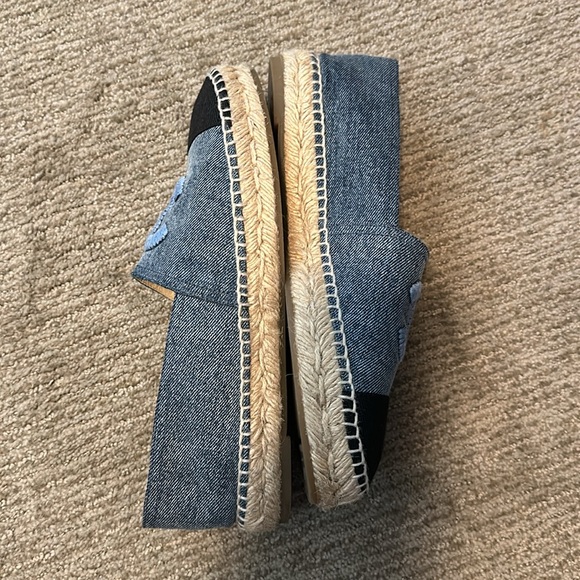Like NEW Chanel Denim CC Espadrilles 40 Demim Black - Picture 4 of 10